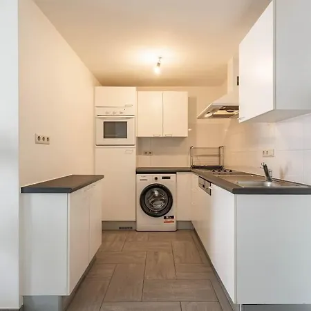 Beautiful 1br/1bar In E.u. District Apartment Brussels