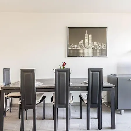 Beautiful 1br/1bar In E.u. District Apartment